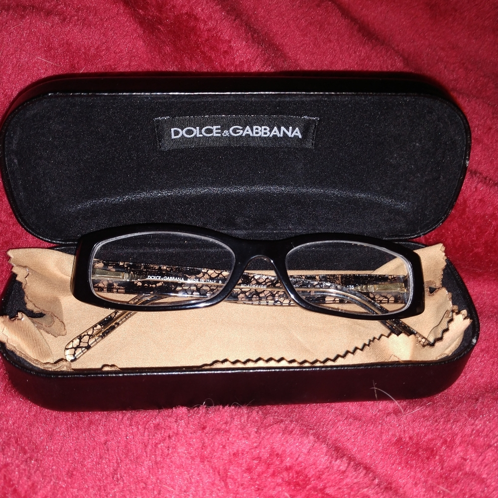 Dolce and Gabbana black lace eyeglasse - Picture 4 of 4